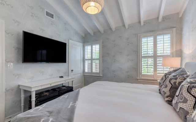 Maison Papillon Vacation Home