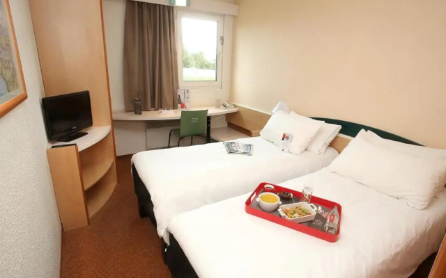 ibis Auxerre Sud