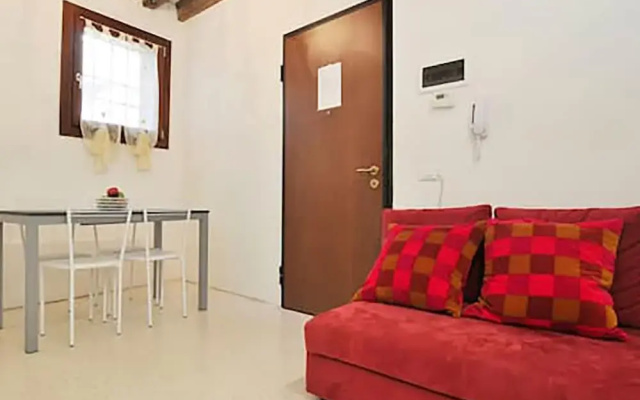San Polo Apartment by Ca-sa Check