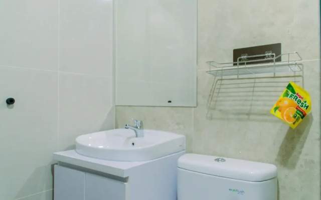 Nice and Fancy Studio at Transpark Bintaro Apartment