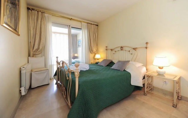Croisette Azur Residence