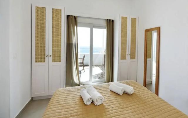 Giourgas Studios & Apartments