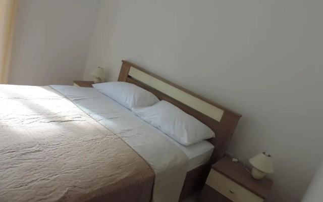 Apartments Lori