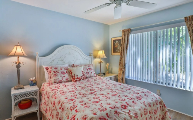 The Lakeside Beach 2 Bedroom Home