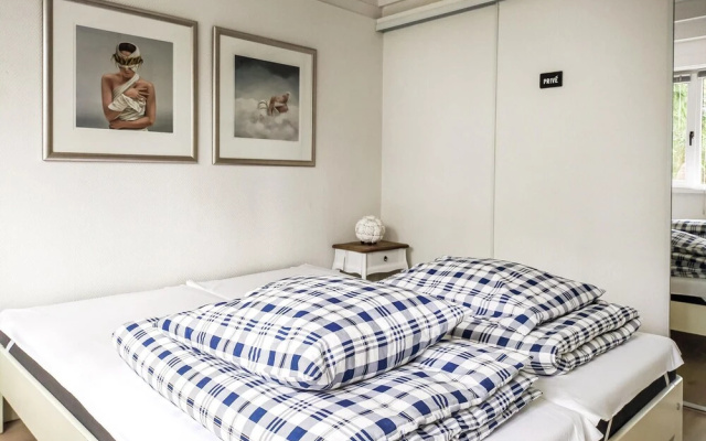 Awesome Home in Rekem-lanaken With 1 Bedrooms and Wifi