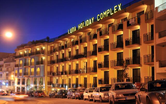 Отель Luna Holiday Complex вид на фасад