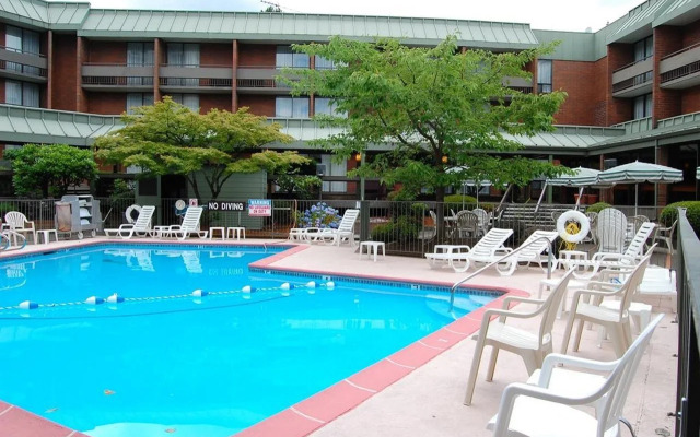 University Place Hotel & Conference Center