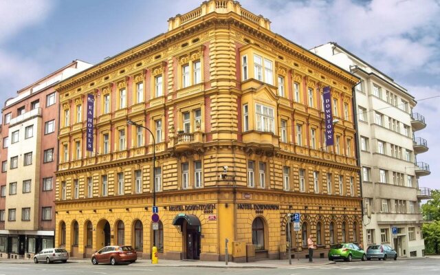 Ea Hotel Downtown Прага вид на фасад
