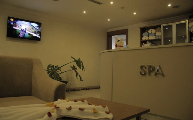 Momona Hotel