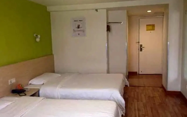 7Days Inn Qingdao Haiyunan Xinglong Road