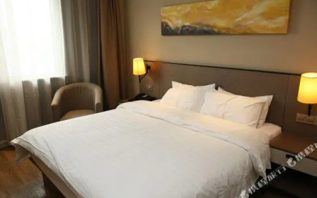 Home Inn (Qufu Jingxuan Middle Road Sankong)