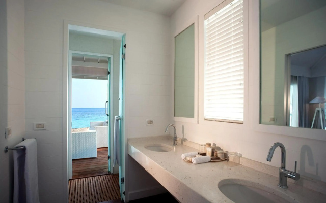 Diamonds Thudufushi Maldives Resort & Spa