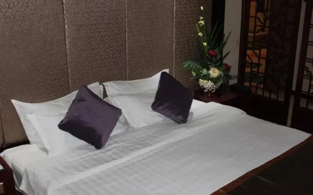 Jiayuguan Hotel (Guancheng Silk Road Culture Expo Park)