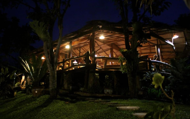 On The Rocks Bungalows, Restaurant and Jungle Trekking Tours - From May to September only stay here