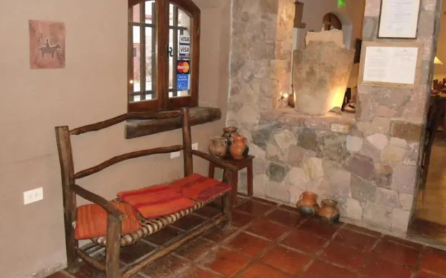 Hosteria El Antigal