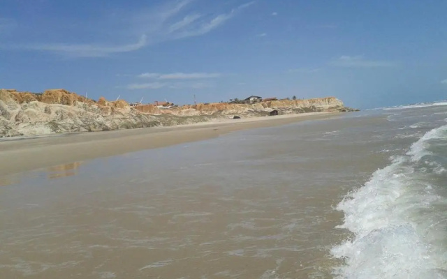 Casa duplex em frente ao mar, com 5 quartos.