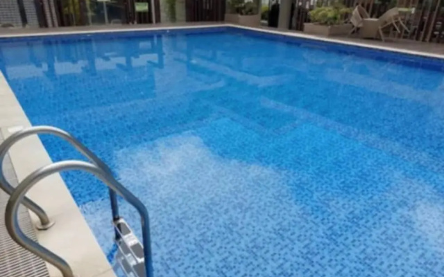 Romantic Purple 1-bedroom 5-8 pax in CDO