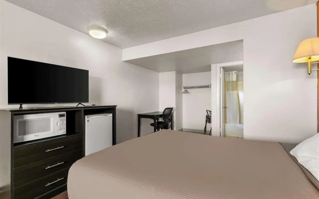 Americas Best Value Inn Lincoln