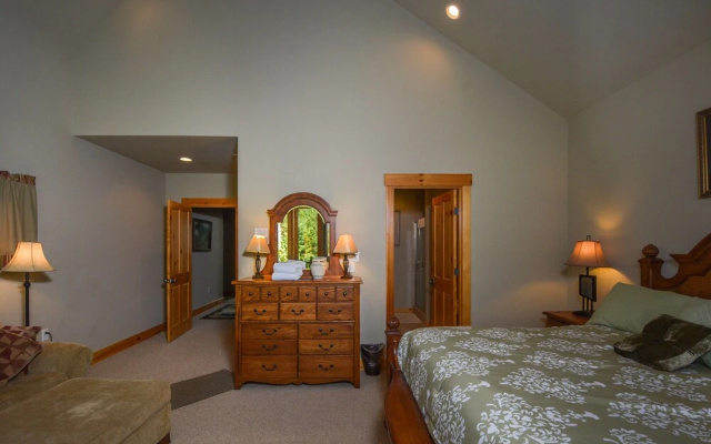 Touch the Sky 4 Bedroom Townhome