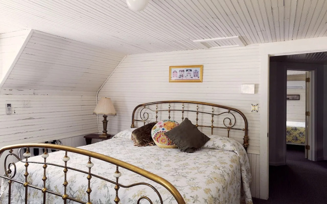 Mountain Harbour B&B and Hiker Hostel