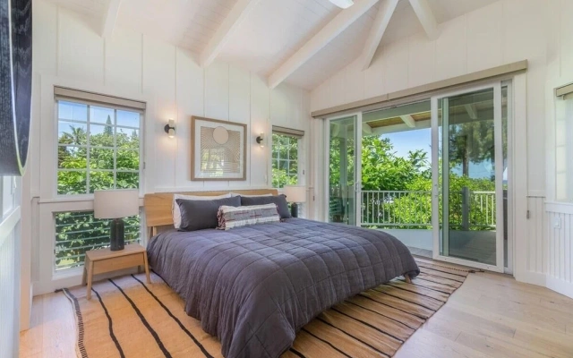 Camp Alealea 6 Bedroom Home by RedAwning