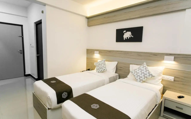 Sapphire Club Metro Hotel