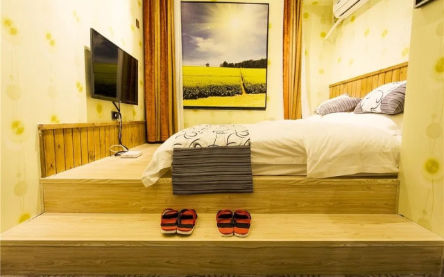 Fucheng 8 Hotel