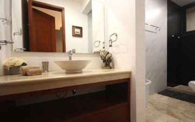 B&B Tiburon