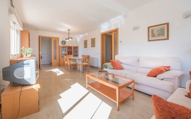 House Oliva 2 Km from the Beach (R76)