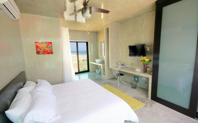 Vidasoul Hotel and Crossroads Country Club Restaurant