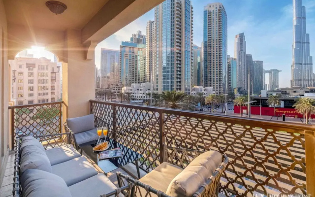 LUX The Zaafran Burj Khalifa View Suite