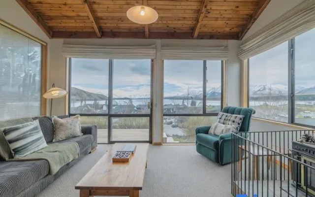Manawaroto  3BR with Mountain & Lake Views