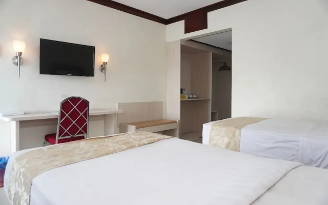 Siantar Hotel Parapat