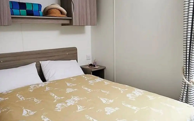 Spacious Holiday Home in Hastings Near Sea
