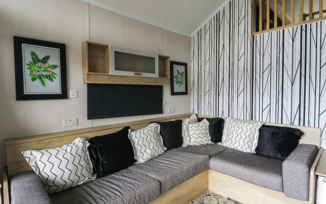 The Family Pod - Gower