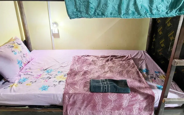 Para Hostel Koh Rong
