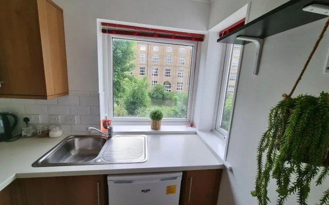 360 Serviced Accommodations - Swan Path Retreat - 2 Bedroom Apartment