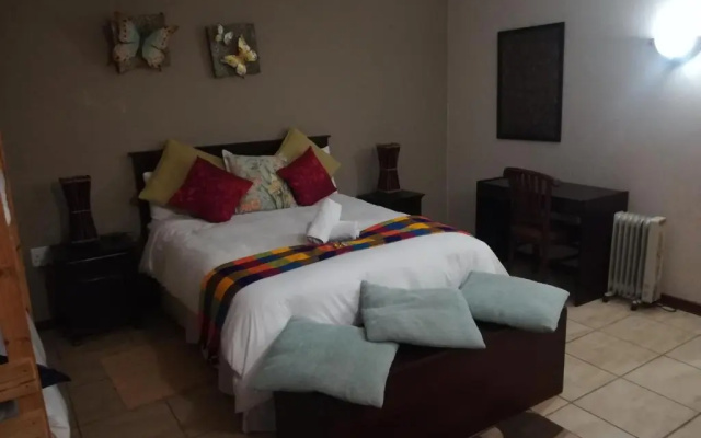 Harties Lake House - 10 Sleeper Hartbeespoort dam