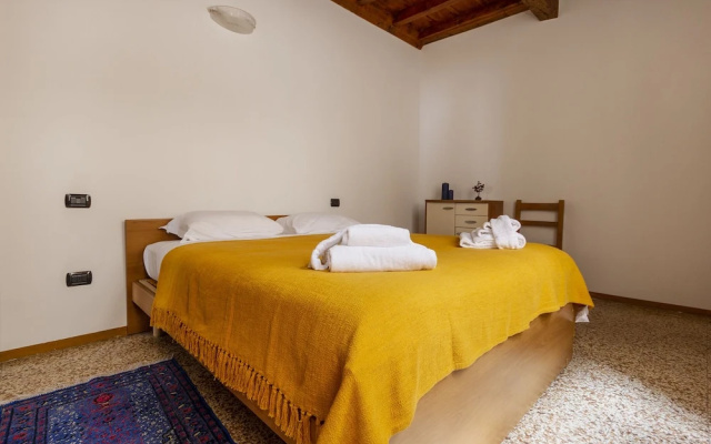 Canossa Apartment