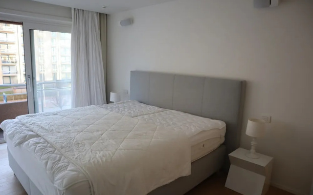 Apartment Nieuwpoort Near Sandy Beaches