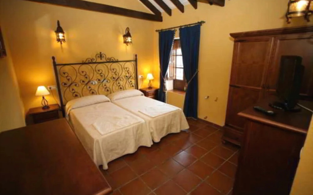 Casona Los Moriscos Hotel