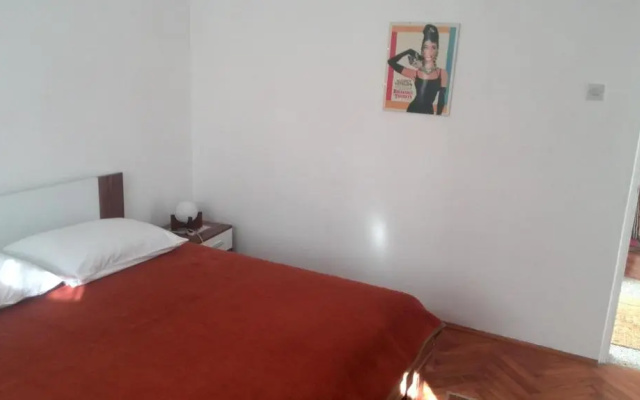 Apartment Tome