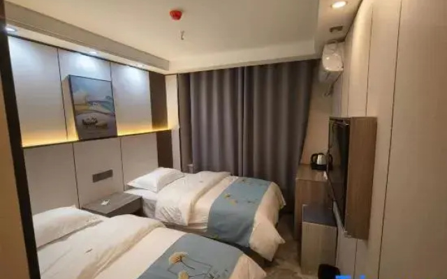 Subo Hotel (Lanzhou West High-Speed Railway Station)