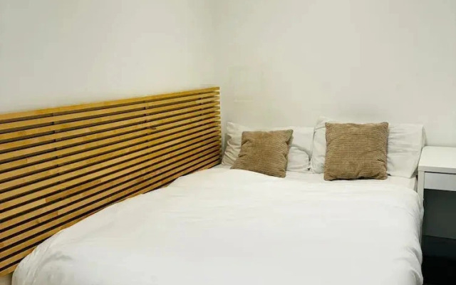 Cozy Edinburgh Apartment Escape