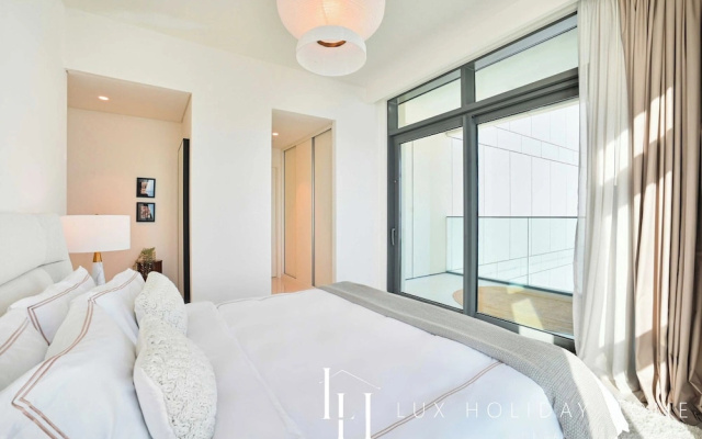 LUX ULTRA Luxury Palm Dubai Eye Suite