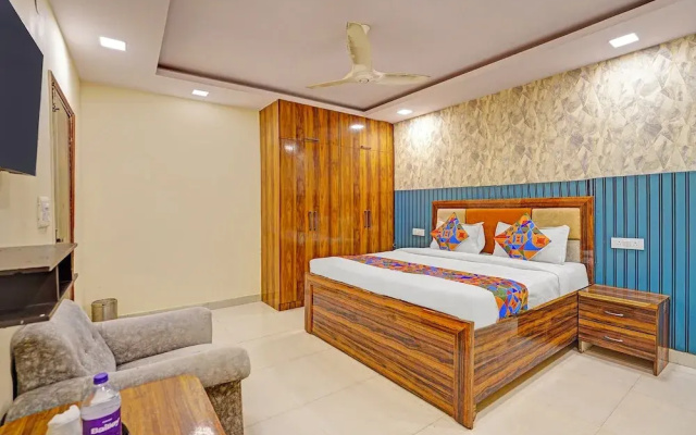 Fabhotel Angel Pink Residency