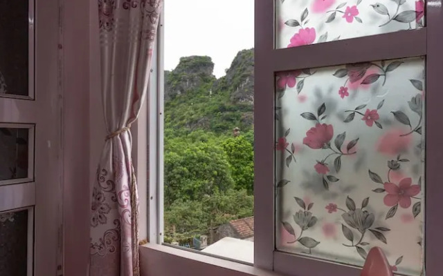 Tung Bach Homestay & Restaurant
