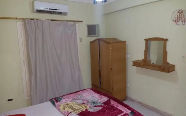 شاليه انيق مع مسبح وشاطئ جميل للعائلات فقط