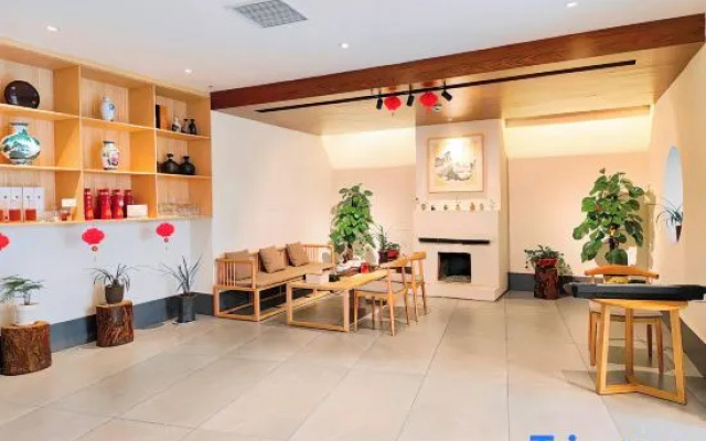 Xingping Inn
