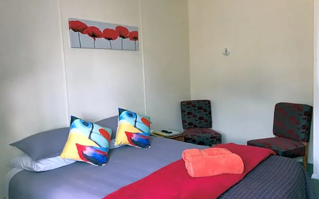 Picton House B & B